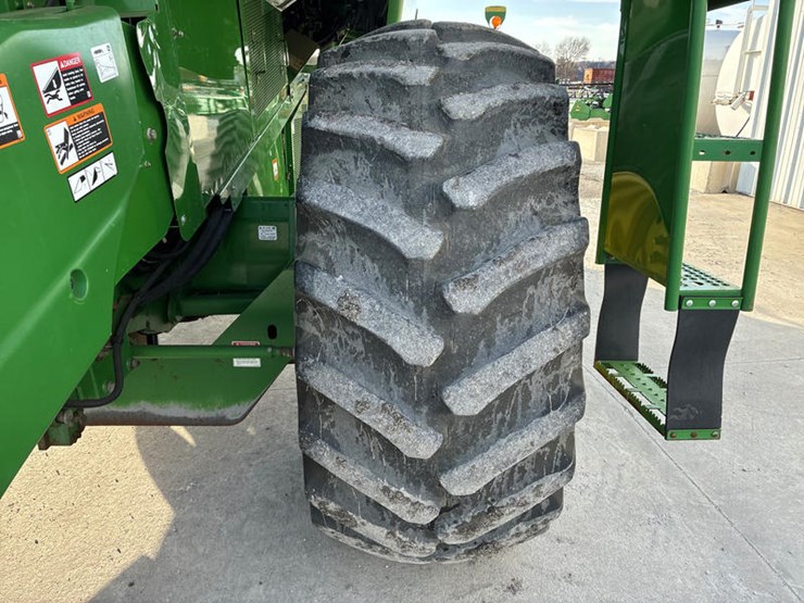 2009-john-deere-9570-sts-image-34