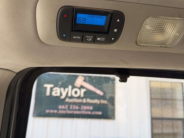 2012-honda-odyssey-image-23