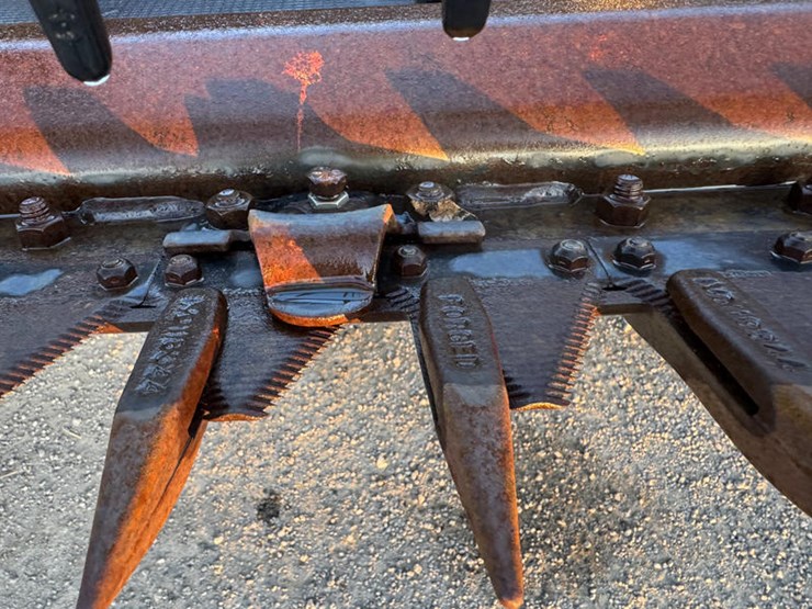 2019-mac-don-fd145-image-37