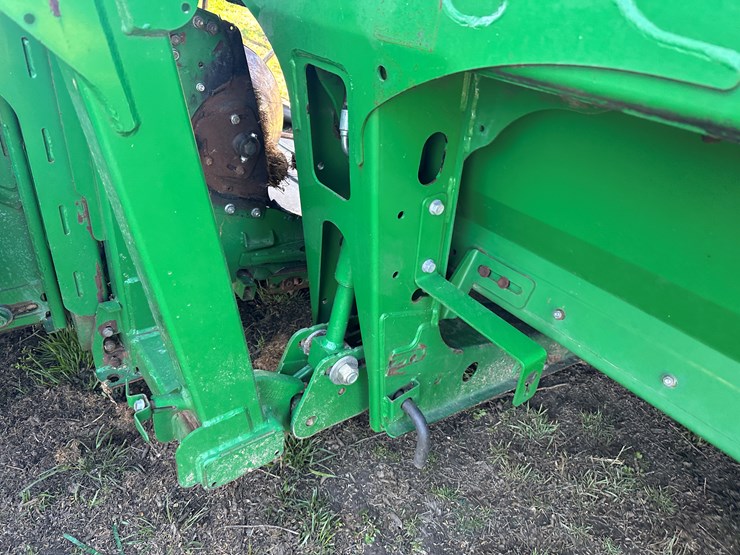 john-deere-630d-image-11