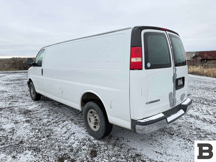 2007-chevrolet-express-2500-image-3