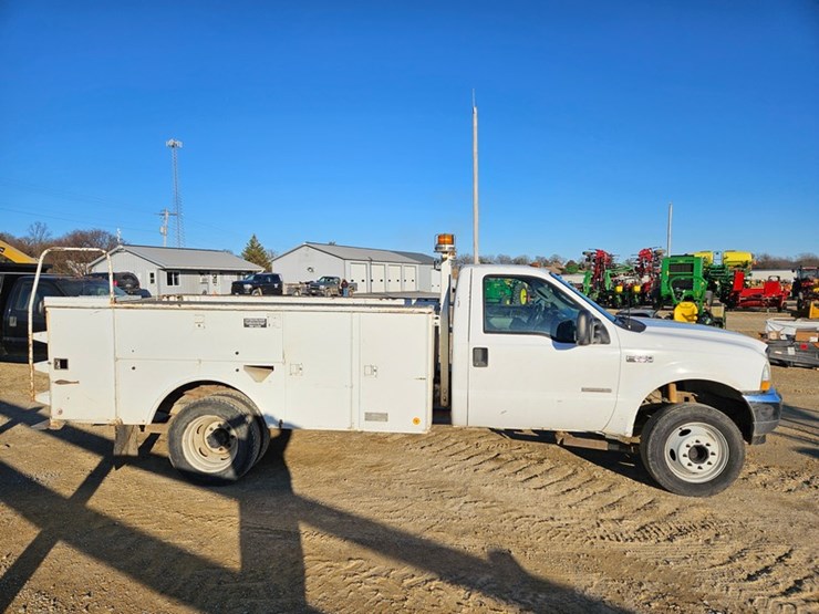 2003-ford-f550-image-6