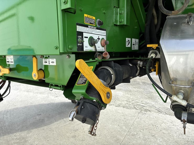 2014-john-deere-4830-image-41