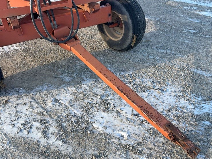 hopper-wagon-w-auger-image-5