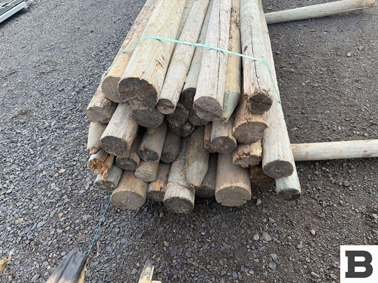 ..-wooden-posts-image-4