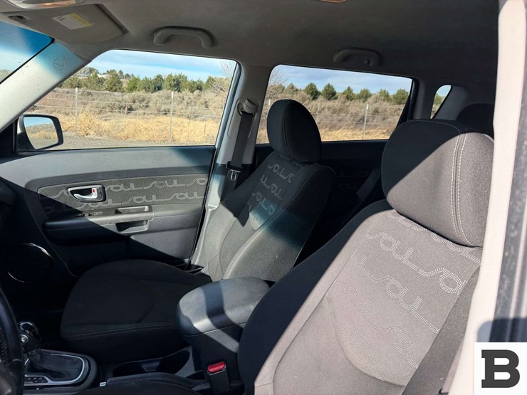 2013-kia-soul-mpv-image-21