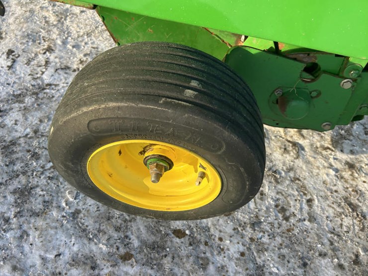 1999-john-deere-566-image-40