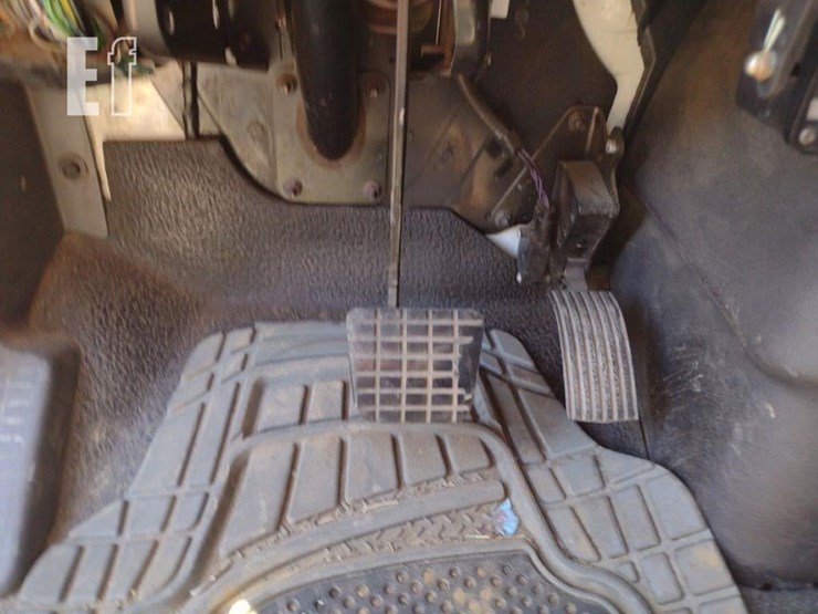 2008-international-durastar-4300-image-9