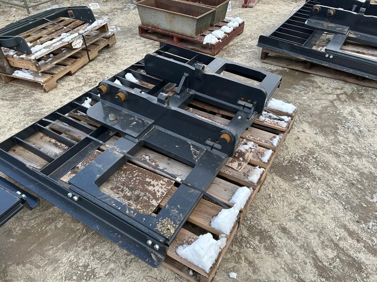 forklift-backing-plate-image-1