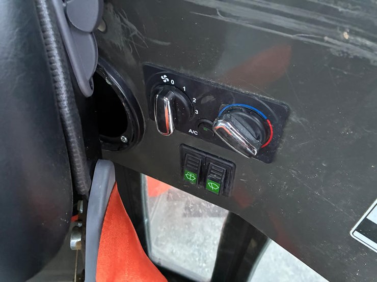 2022-ausa-dr1001ahg-image-31