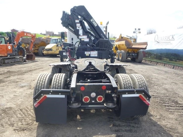 freightliner-coronado-122-image-4