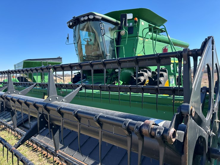 john-deere-630d-image-29