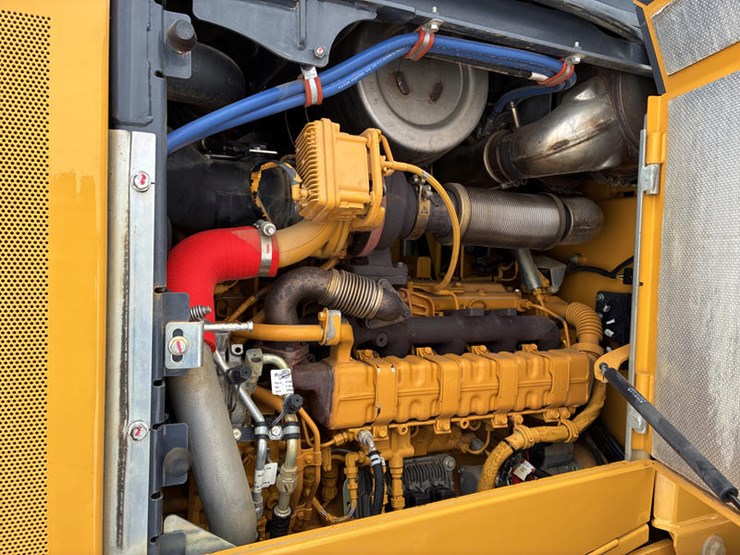 2019-deere-544l-image-70