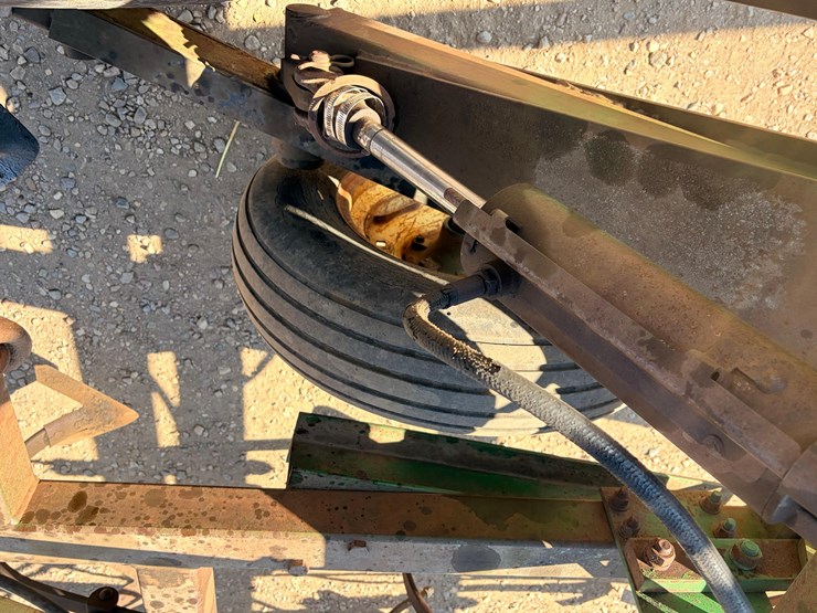 john-deere-1010-image-9