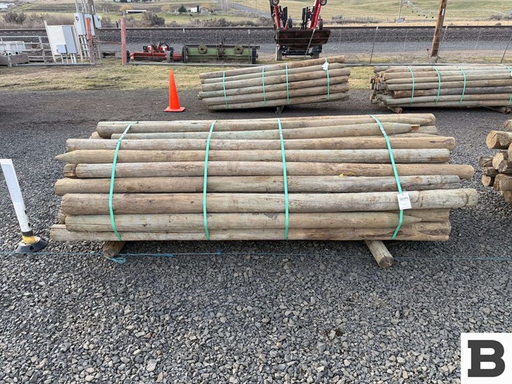 ..-wooden-posts-image-1