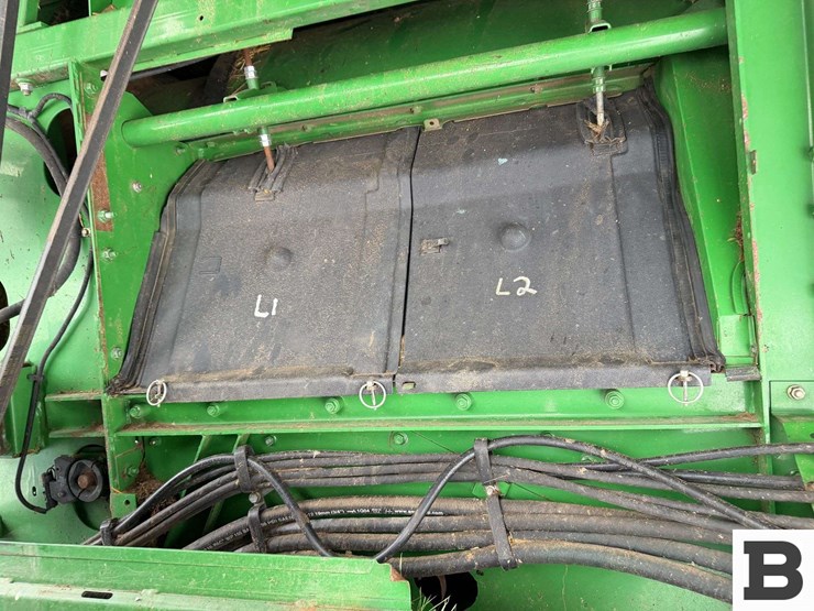 2004-john-deere-9660-sts-image-38
