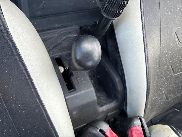 john-deere-gator-image-44