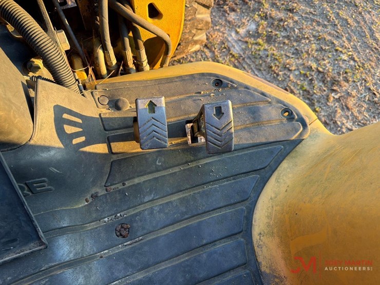 john-deere-110-image-24