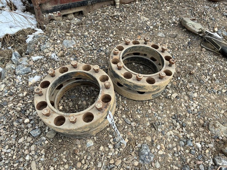 skid-steer-wheel-spacers-image-4