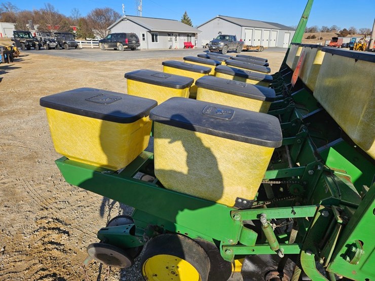 john-deere-7000-image-16