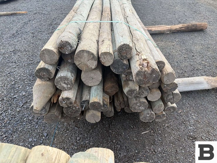 ..-wooden-posts-image-4