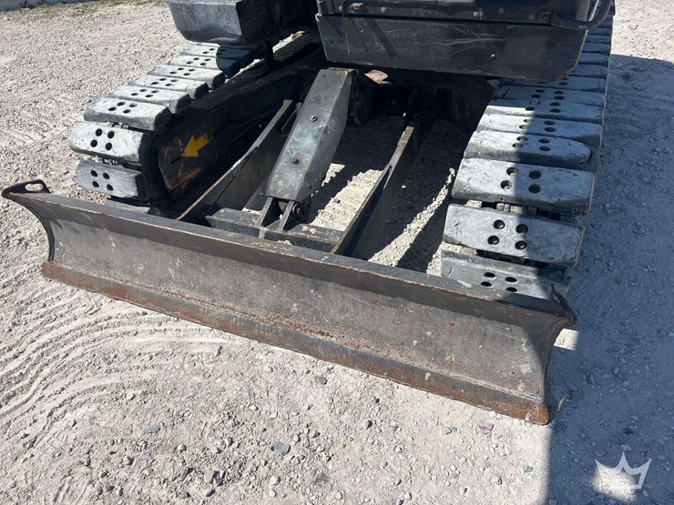 hitachi-zx75us-image-17