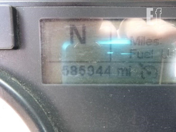 freightliner-coronado-122-image-8