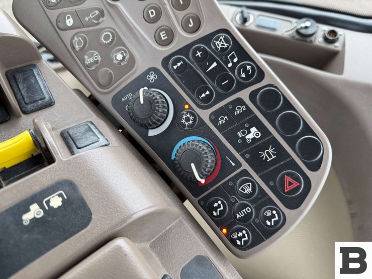 2014-john-deere-8310rt-image-73