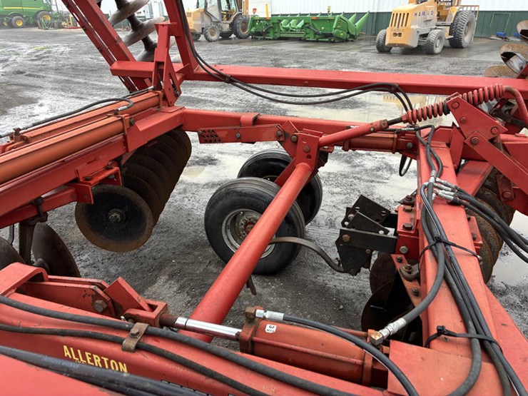 case-ih-3900-image-22