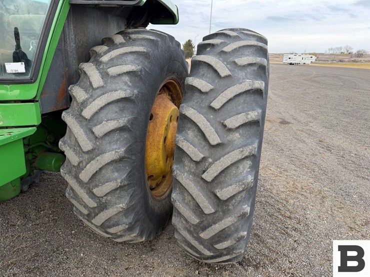 1982-john-deere-4440-image-19