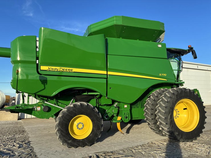 2018-john-deere-s770-image-3