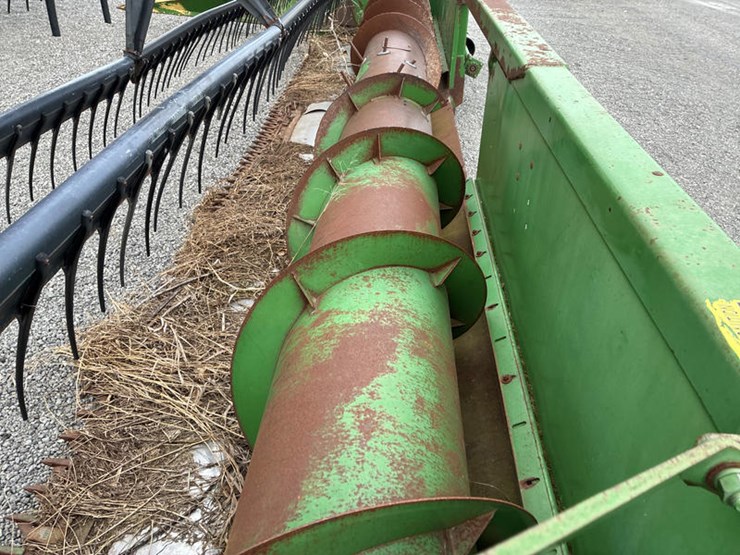 1990-john-deere-920-image-9