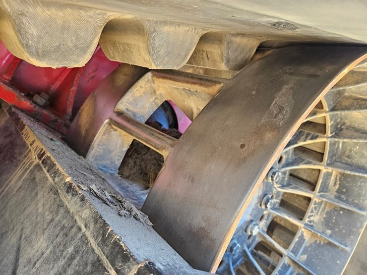 case-ih-375-image-45