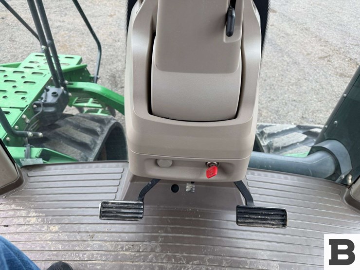 2014-john-deere-8310rt-image-71