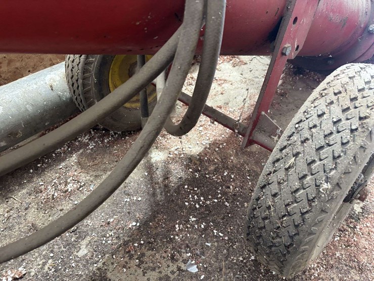farm-king-10in-hydraulic-drive-unload-auger-image-9