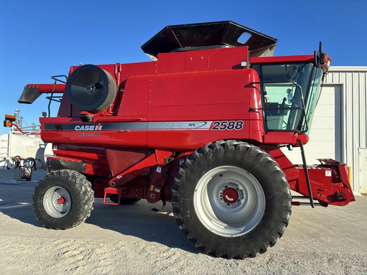 2008-case-ih-2588-image-3