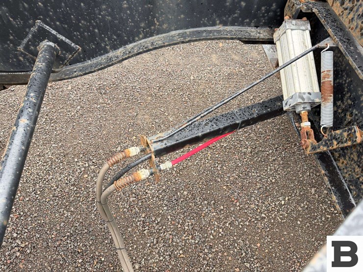 2011-dionbilt-dbnsl-220ar-chassis-trailer-image-20