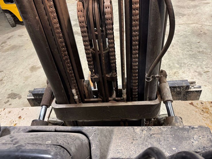 caterpillar-gp35-image-23