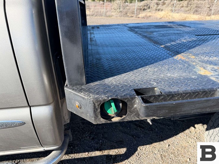 2003-gmc-2500-image-19