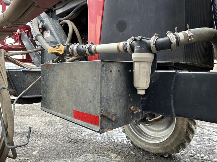 2015-case-ih-patriot-3340-image-14