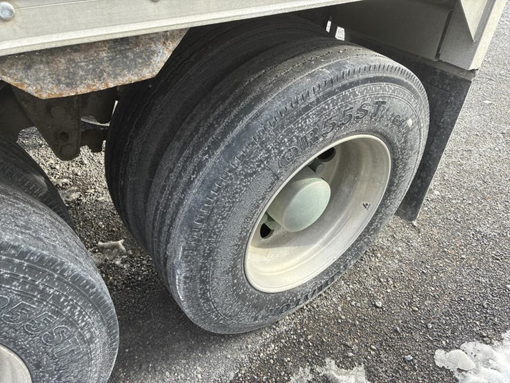 2000-timpte-hopper-image-24