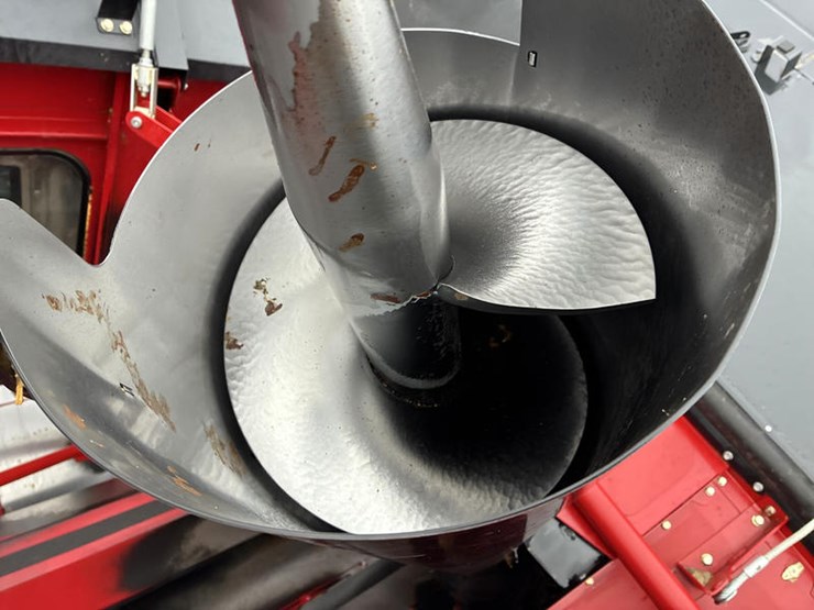 2024-case-ih-8250-image-86