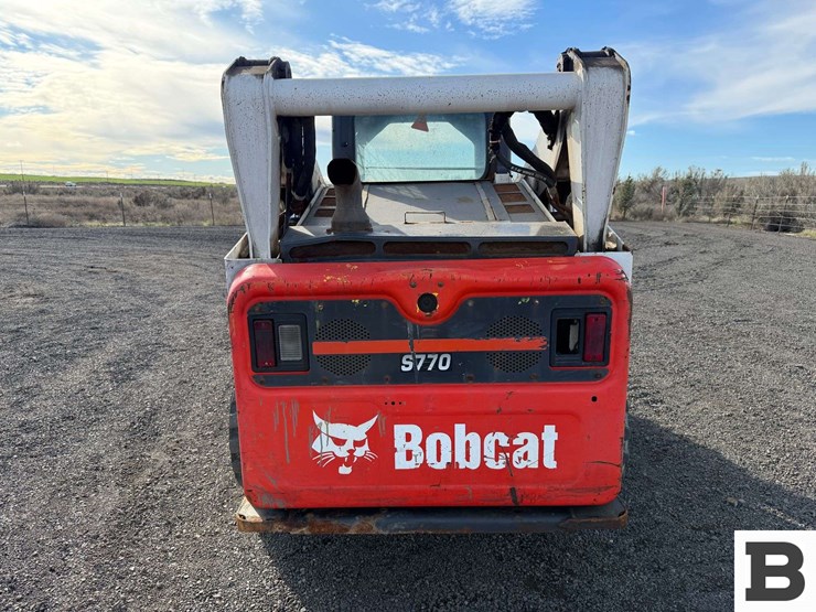 2019-bobcat-s770-image-5