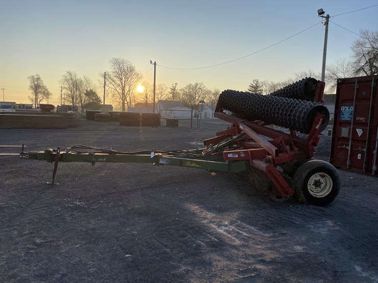 #5111-•-brillion-x-fold-packer-image-2