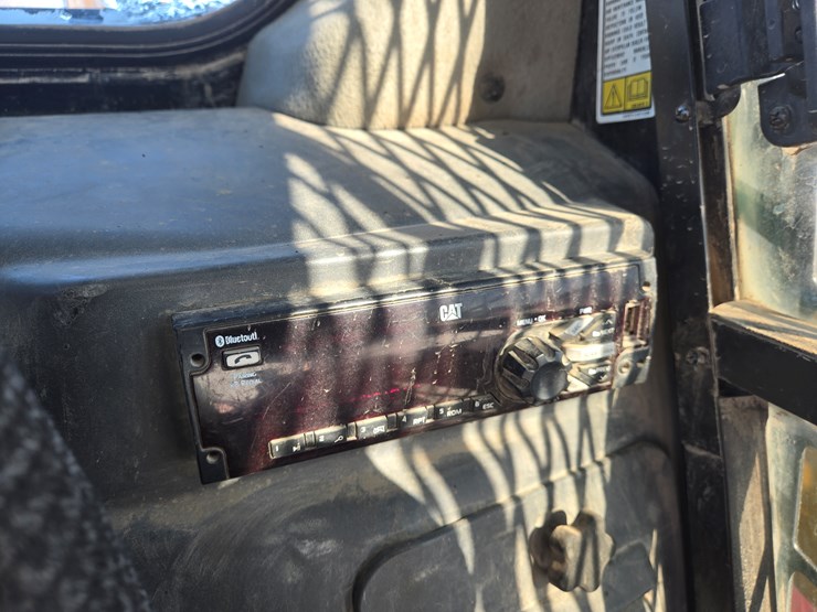 caterpillar-259d-image-43