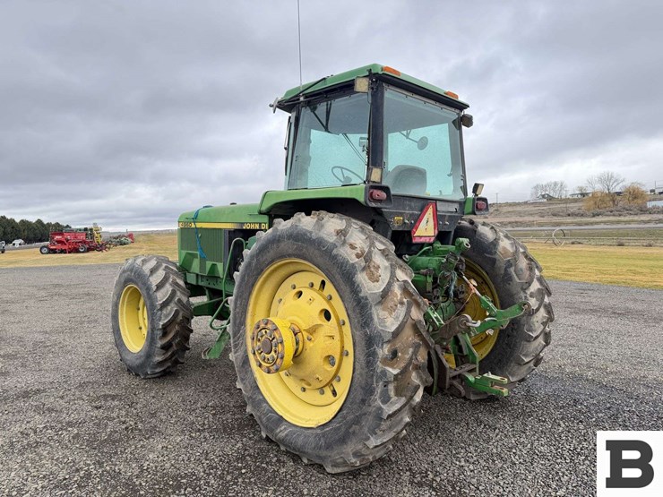 1992-john-deere-4960-image-3