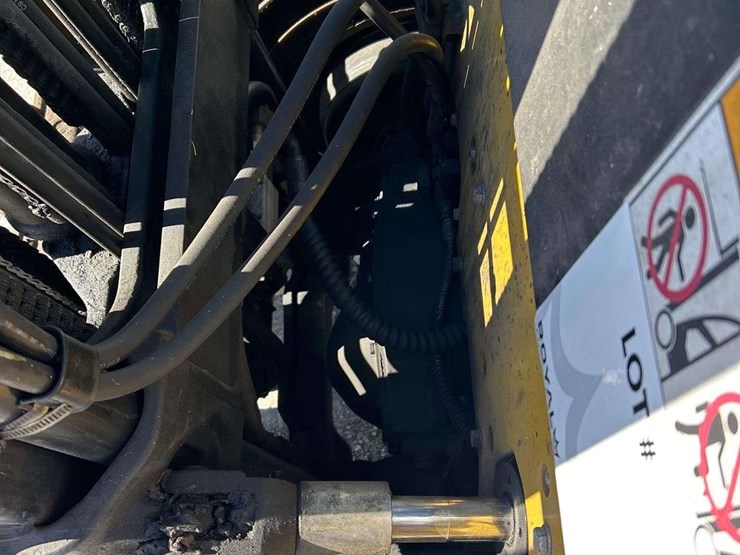 yale-glp070vxe-6,500lb-propane-forklift-image-13