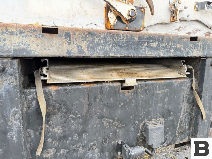 2006-international-durastar-4300-image-26