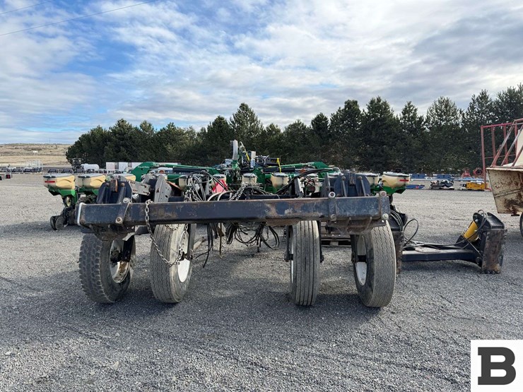 schlagel-mfg.-ripper,-implement-dolly,-great-plains-corn-planter-image-106