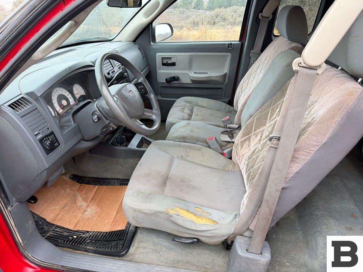 2005-dodge-dakota-image-27